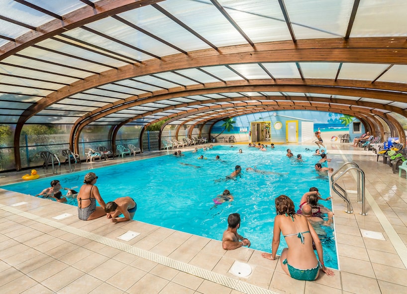 Aloa Vacances : espace aquatique couvert du camping Oléron Loisirs