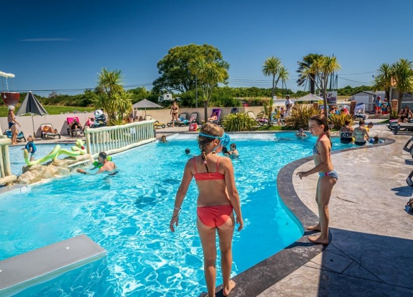 Aloa Vacances : espace aquatique extérieur du camping aux sables d'olonne avec piscine - Nid d'été