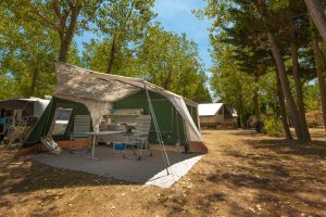 Aloa Vacances : Le Clos Virgile Emplacement Location Tente Camping