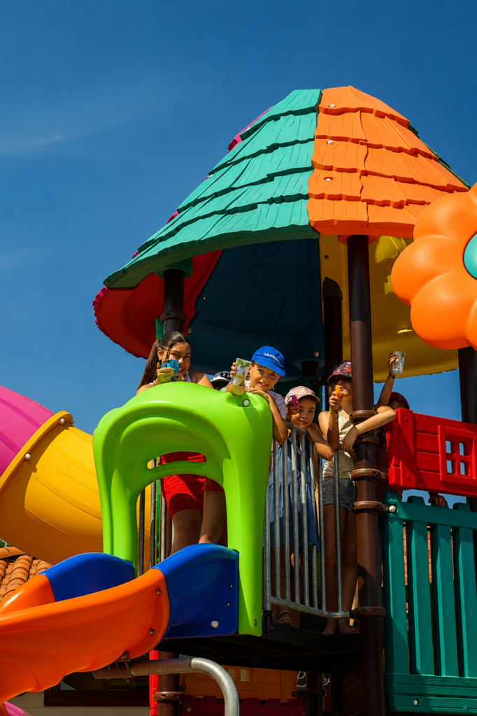 aire de jeux riviera 3