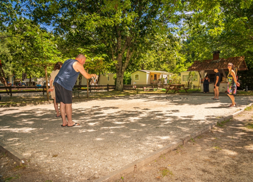 pétanques animations du camping à Hourtin en Gironde