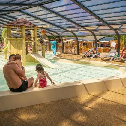 pataugeoire enfants camping 4 étoiles à Hourtin, Gironde