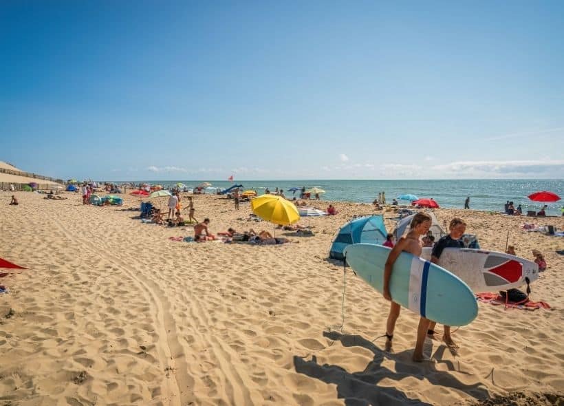 surf près du camping en Gironde
