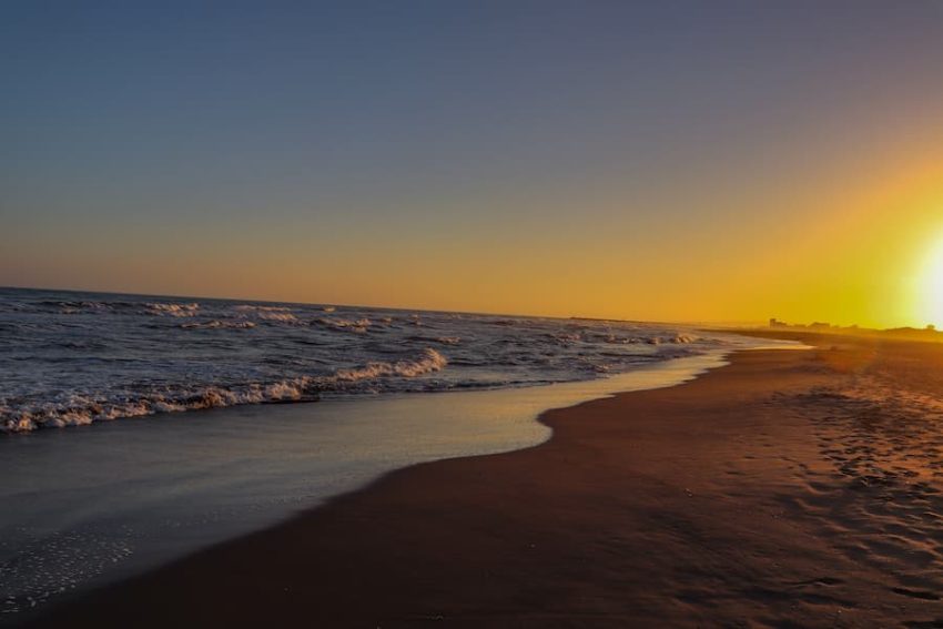 Plage naturelle des Orpellières à Sérignan - Camping le Clos Virgile Serignan