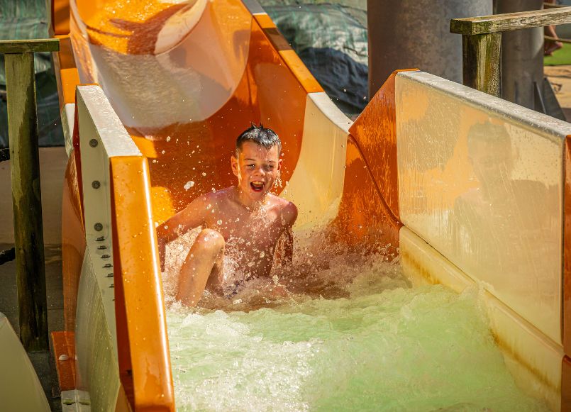 ESPACE AQUATIQUE AJONCS 1