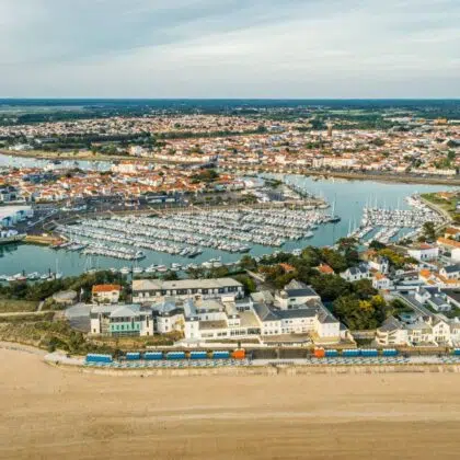 Plus beaux villages à découvrir autour des Sables d’Olonne 15 ado saint gilles croix de vie